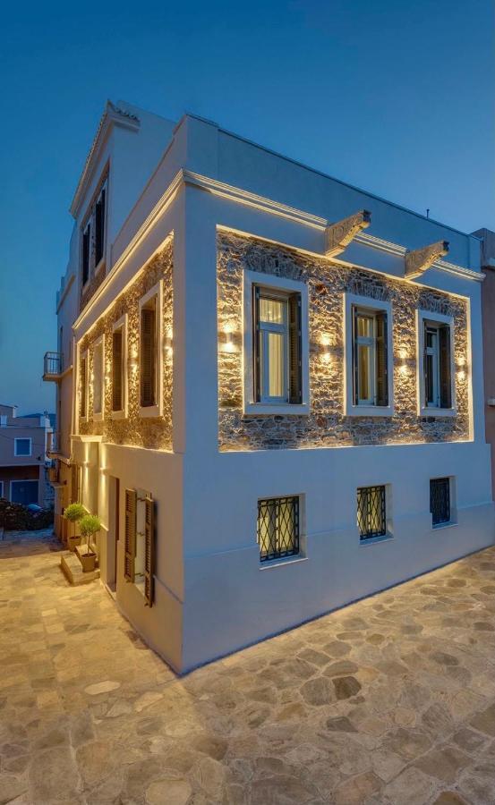 Amare Boutique Suites Ermoupoli Eksteriør billede