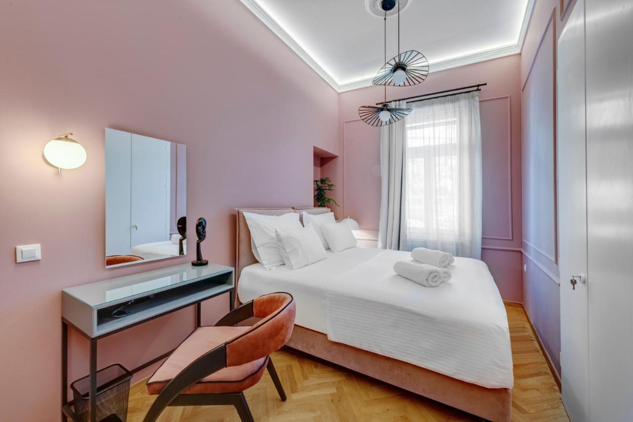 Amare Boutique Suites Ermoupoli Eksteriør billede