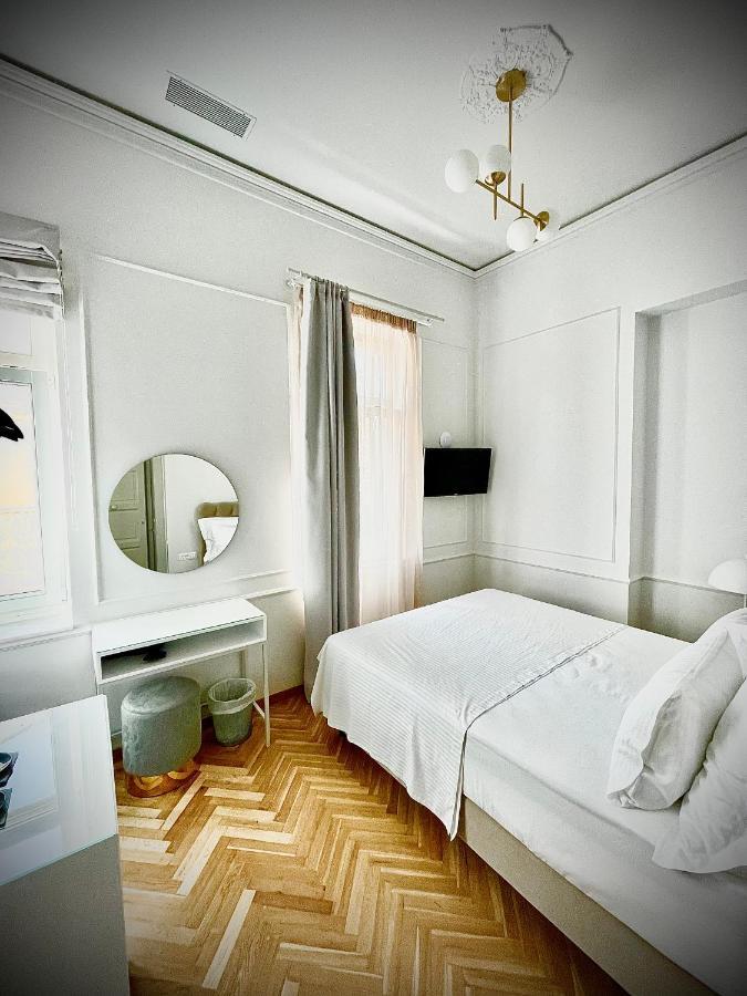 Amare Boutique Suites Ermoupoli Eksteriør billede