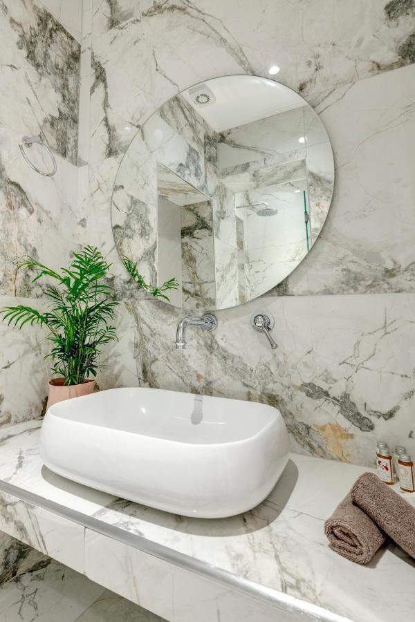 Amare Boutique Suites Ermoupoli Eksteriør billede