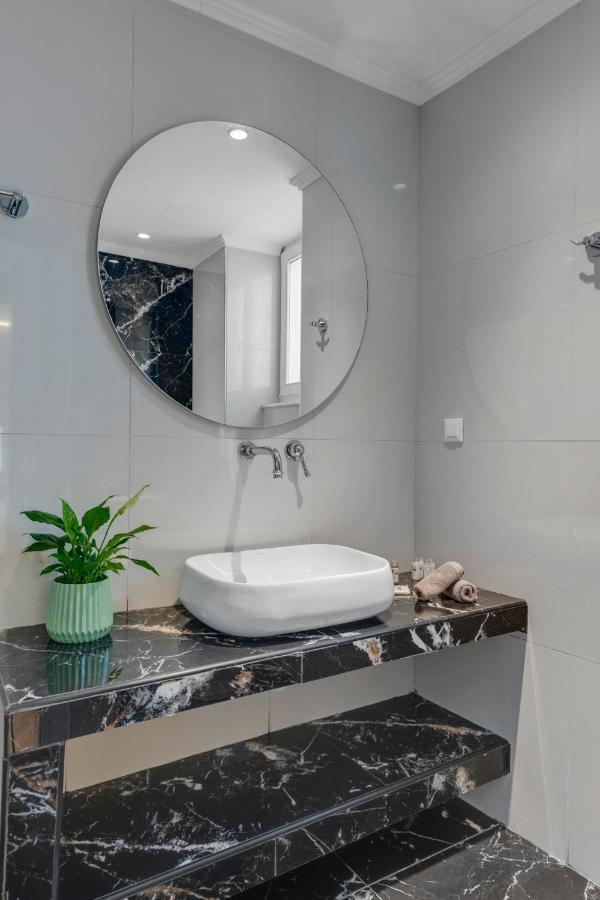 Amare Boutique Suites Ermoupoli Eksteriør billede